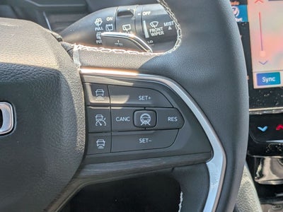 2027 Jeep Grand Cherokee L Laredo Altitude