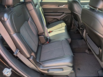 2027 Jeep Grand Cherokee L Laredo Altitude