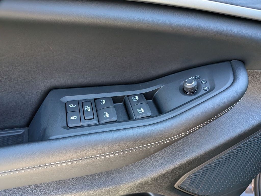 2027 Jeep Grand Cherokee L Laredo Altitude