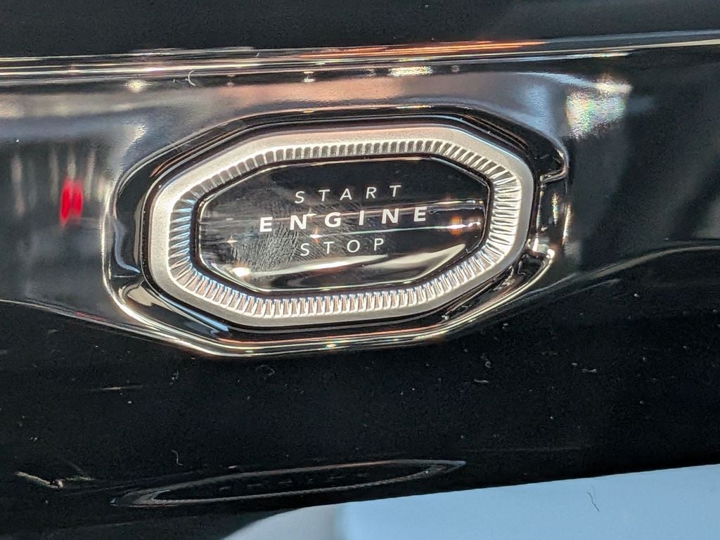 2027 Jeep Grand Cherokee L Laredo Altitude