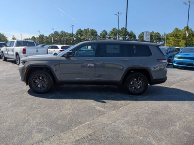 2027 Jeep Grand Cherokee L Laredo Altitude