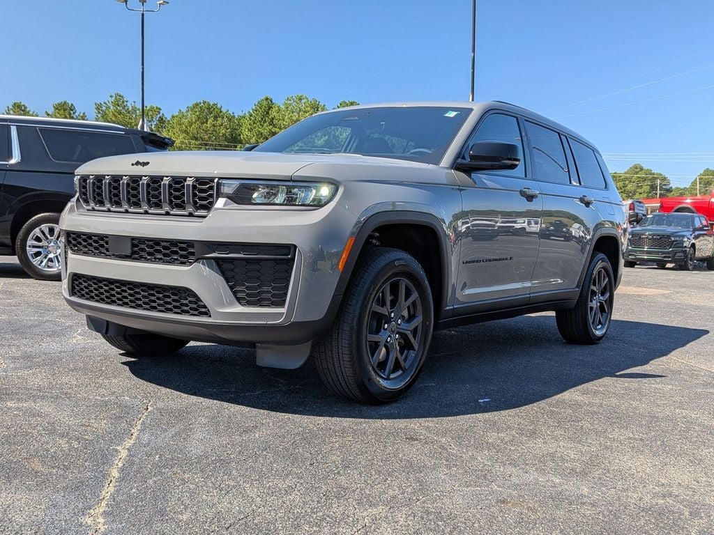 2027 Jeep Grand Cherokee L Laredo Altitude