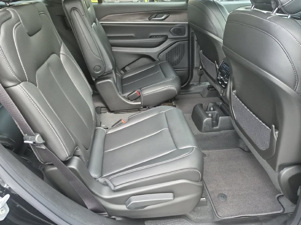 2027 Jeep Grand Cherokee L Limited