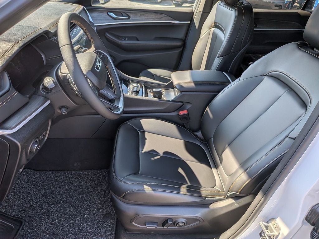 2026 Jeep Grand Cherokee L Base