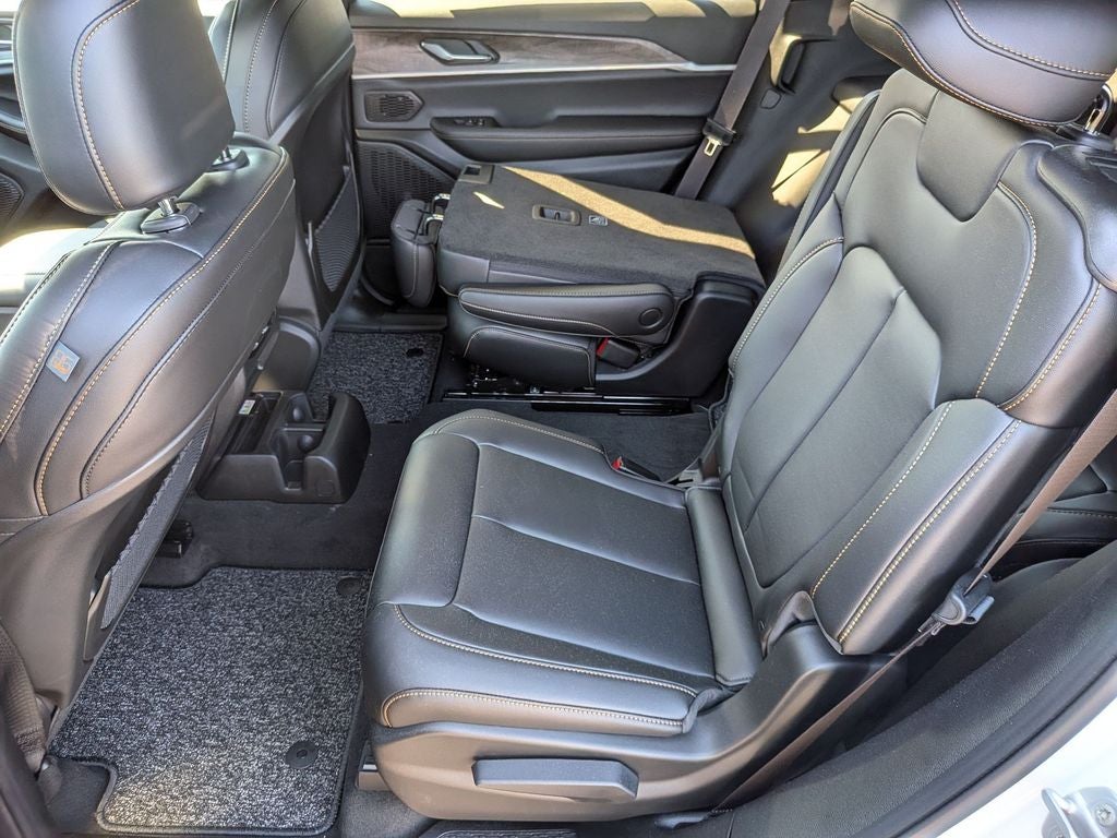 2026 Jeep Grand Cherokee L Base