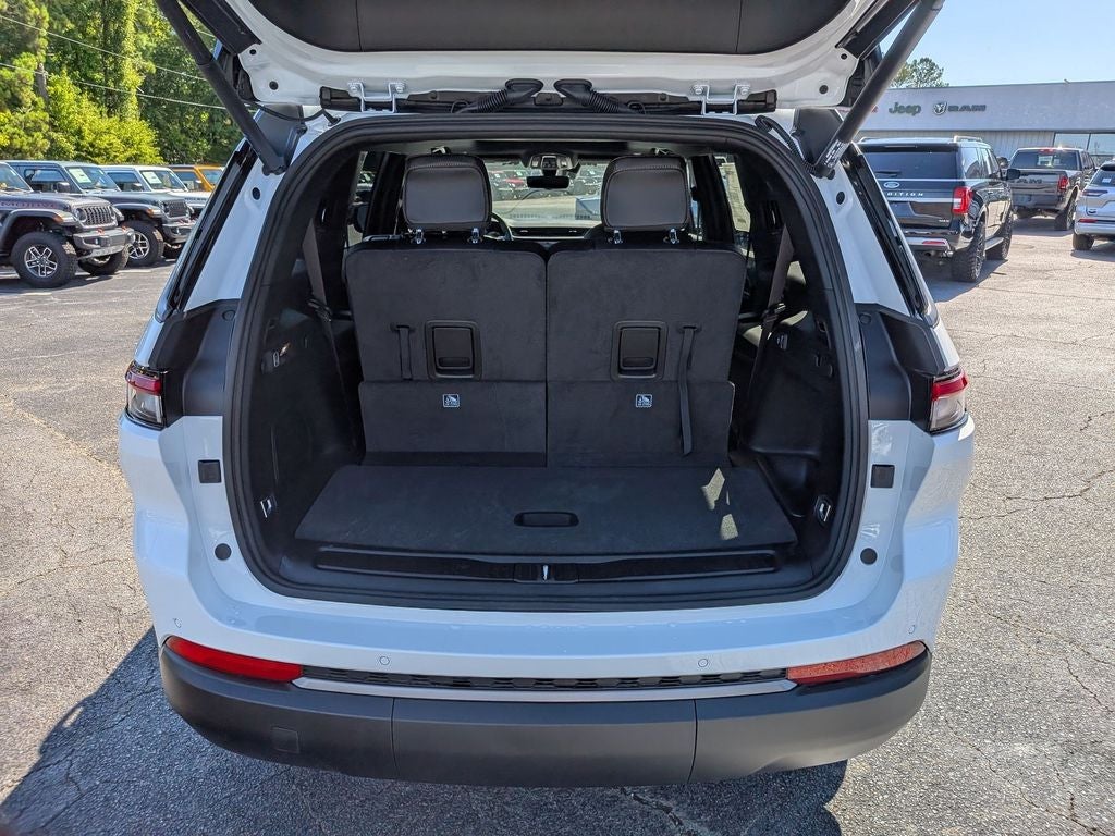2026 Jeep Grand Cherokee L Base