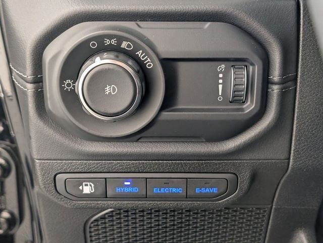 2025 Jeep Wrangler Sahara 4xe