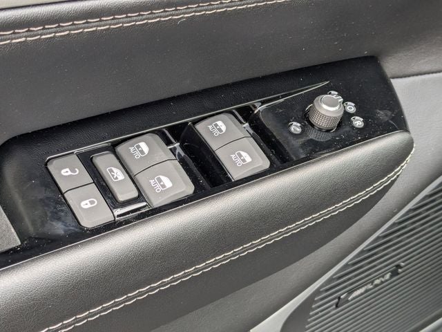 2026 Jeep Grand Wagoneer L Base