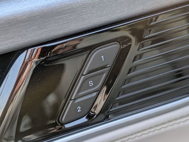 2026 Jeep Grand Wagoneer Base