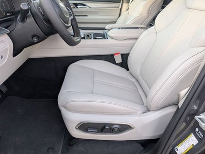 2026 Jeep Grand Wagoneer Base