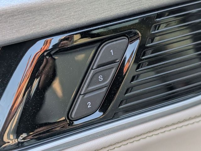 2026 Jeep Grand Wagoneer Base