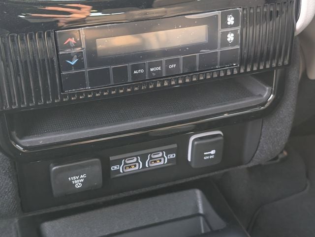 2026 Jeep Grand Wagoneer Base