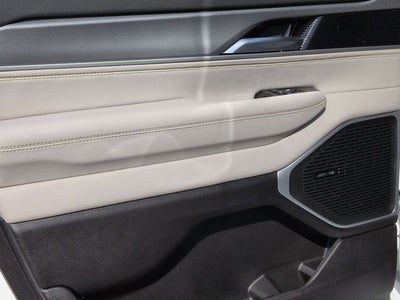 2026 Jeep Grand Wagoneer Base