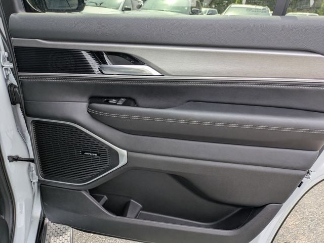 2026 Jeep Grand Wagoneer Upland