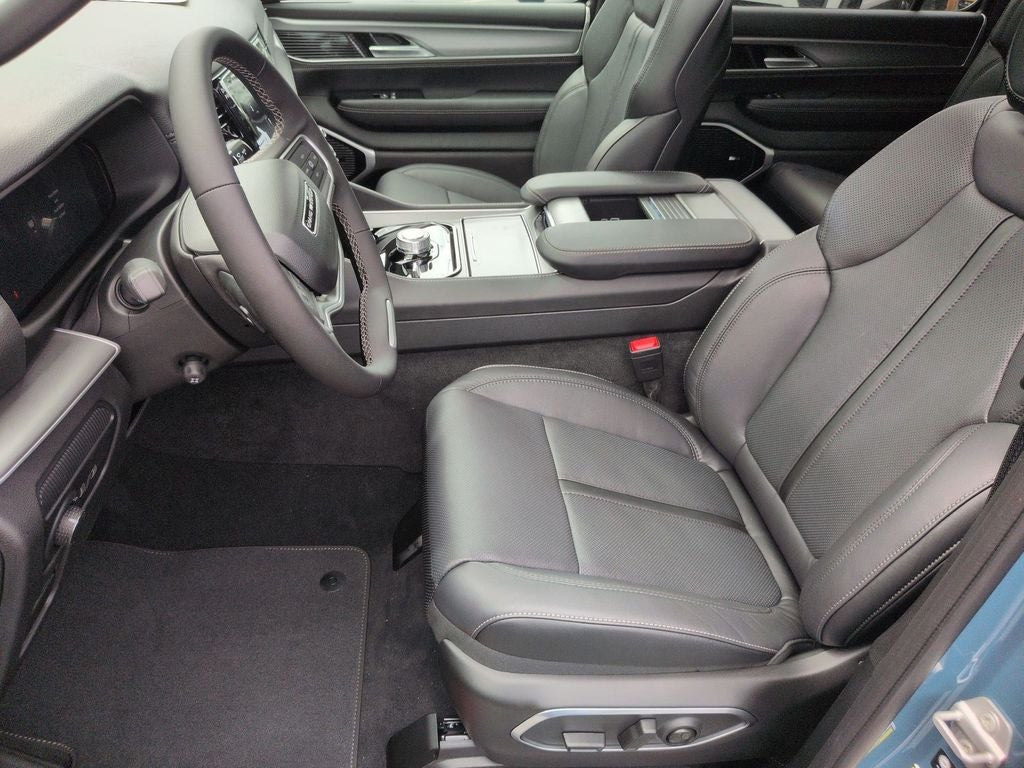2026 Jeep Grand Wagoneer Limited Altitude
