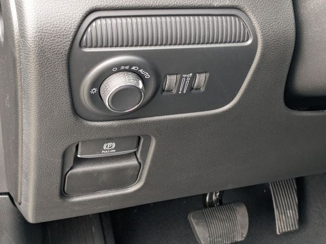 2026 Jeep Grand Wagoneer Base