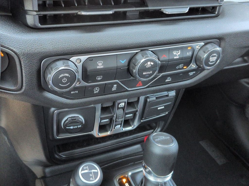 2026 Jeep Gladiator Sport