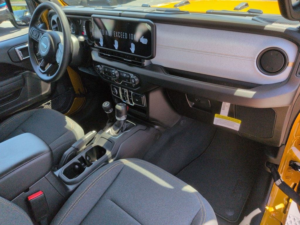 2026 Jeep Gladiator Sport