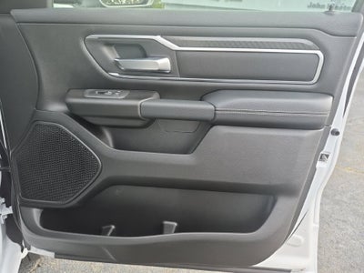 2027 RAM 1500 Big Horn/Lone Star