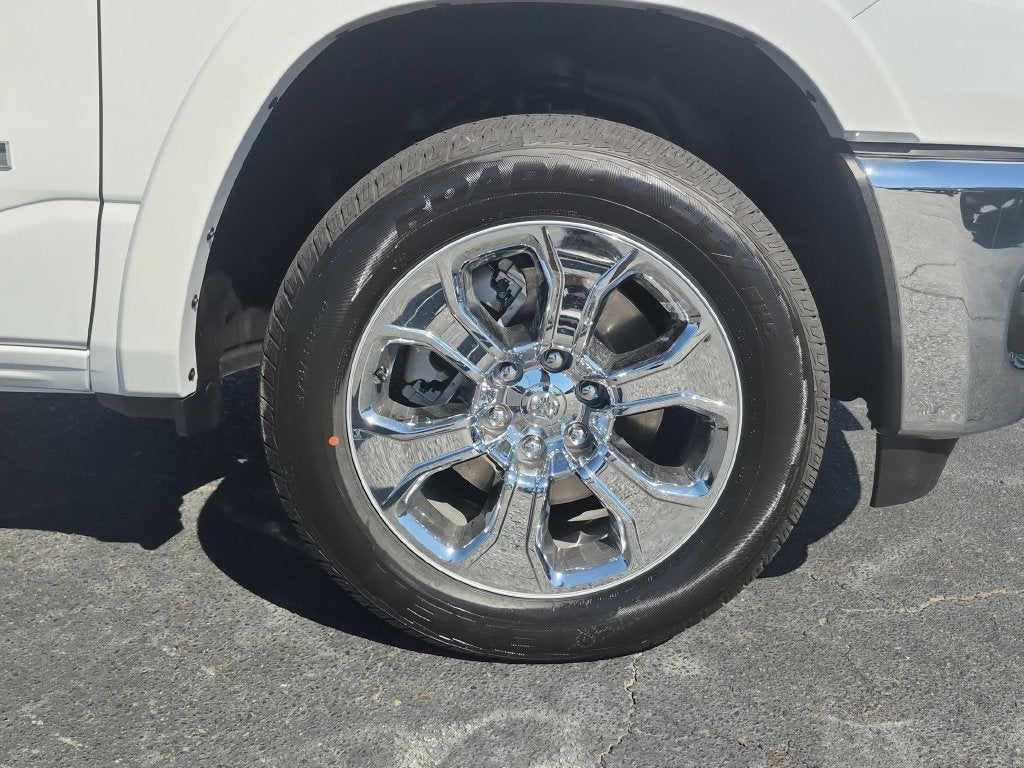 2027 RAM 1500 Big Horn/Lone Star