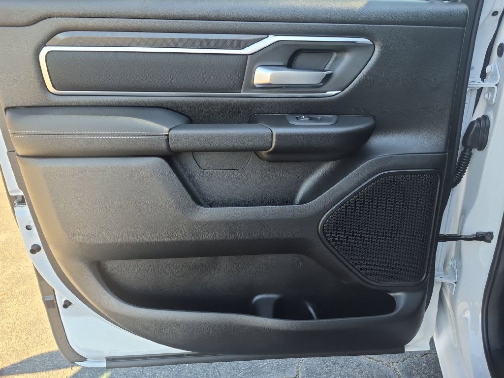 2027 RAM 1500 Big Horn/Lone Star