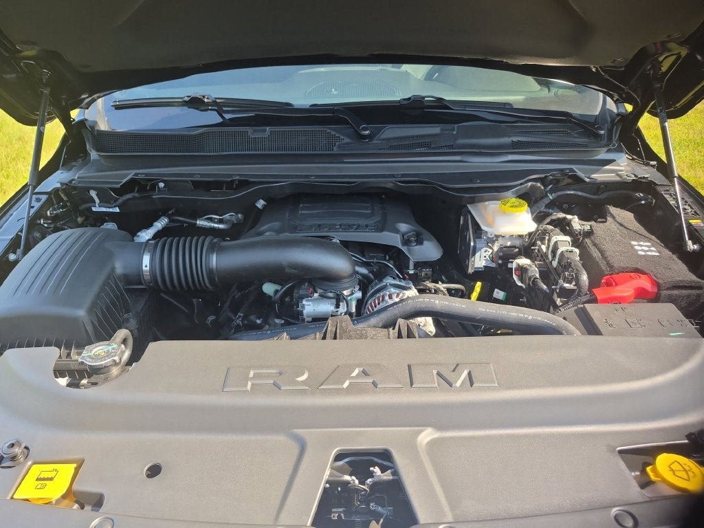 2027 RAM 1500 Big Horn/Lone Star