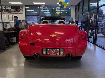 2004 Chevrolet SSR Base