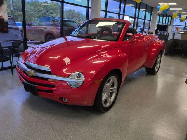 2004 Chevrolet SSR Base