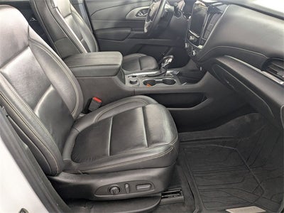 2022 Chevrolet Traverse LT Leather