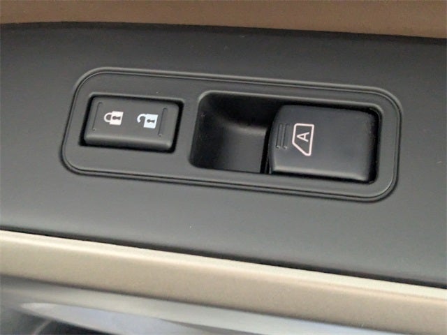 2024 Nissan Titan Platinum Reserve