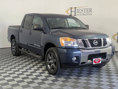 2015 Nissan Titan SV