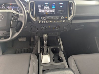 2025 Nissan Frontier SV