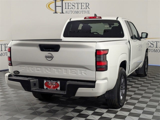 2025 Nissan Frontier SV