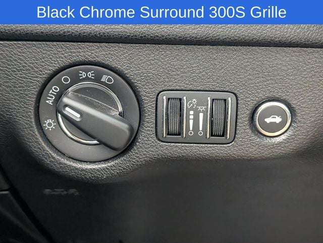 2022 Chrysler 300 Touring