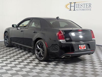 2022 Chrysler 300 Touring