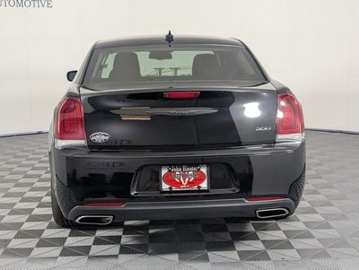 2022 Chrysler 300 Touring