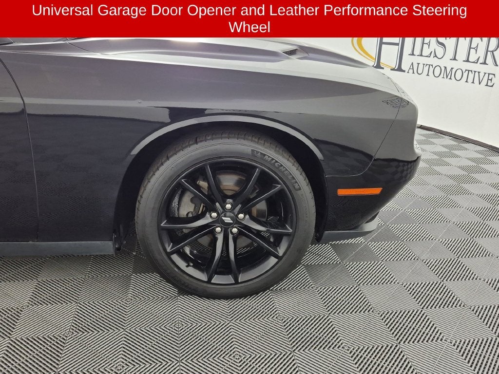 2017 Dodge Challenger SXT