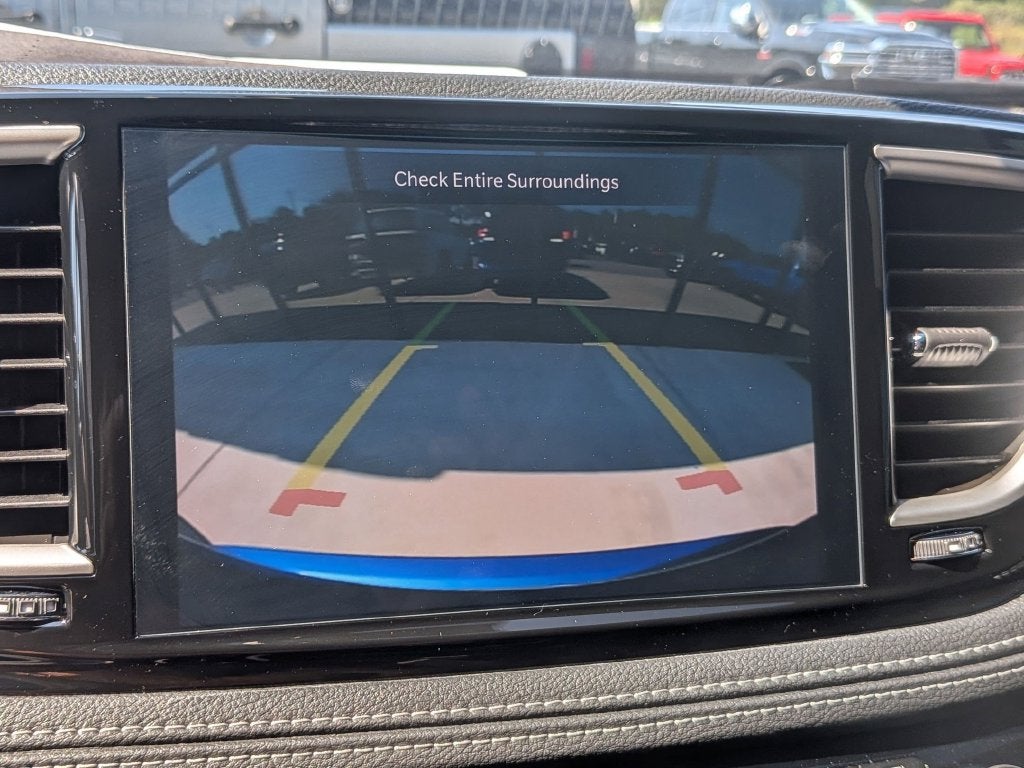 2027 Chrysler Pacifica Select