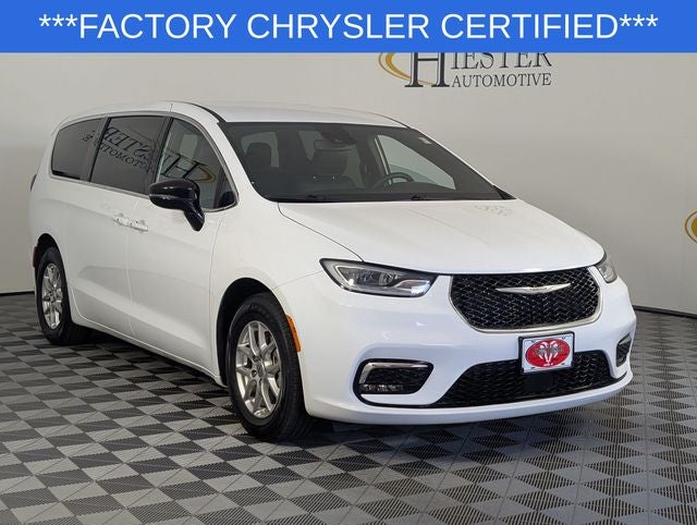 2025 Chrysler Pacifica Select