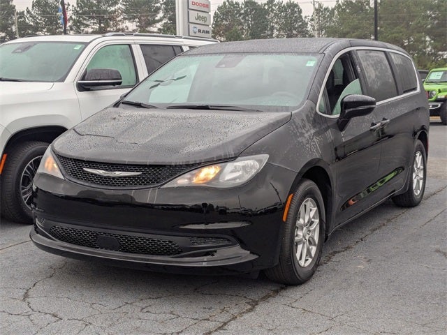 2026 Chrysler Voyager LX