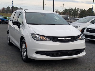 2026 Chrysler Voyager LX