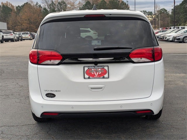 2026 Chrysler Voyager LX