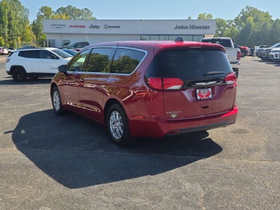 2027 Chrysler Pacifica LX