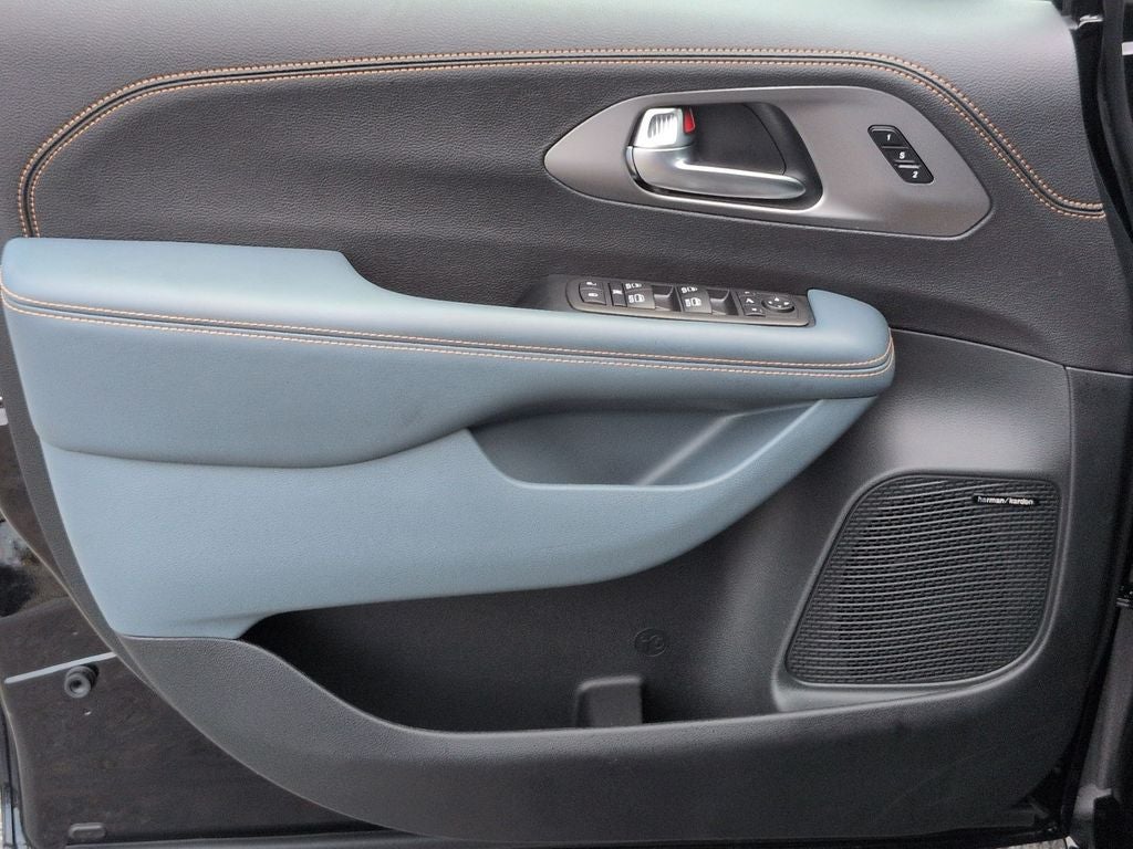 2027 Chrysler Pacifica Pinnacle