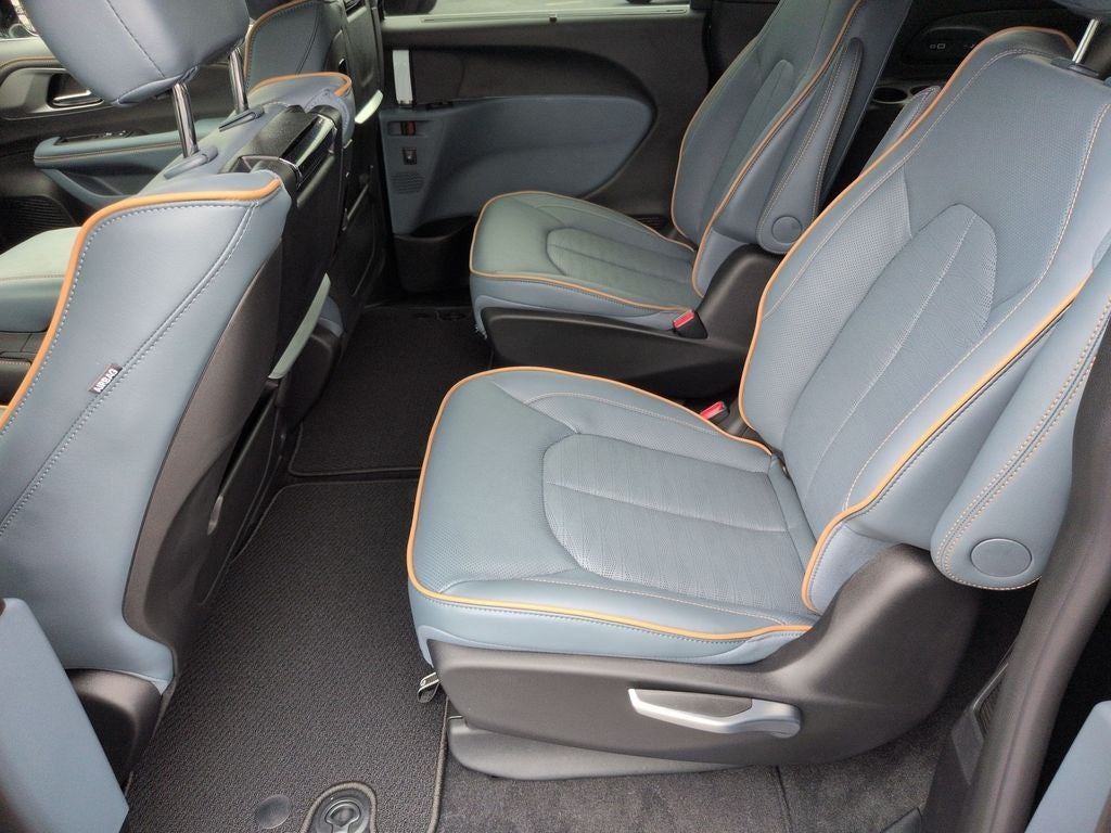 2027 Chrysler Pacifica Pinnacle