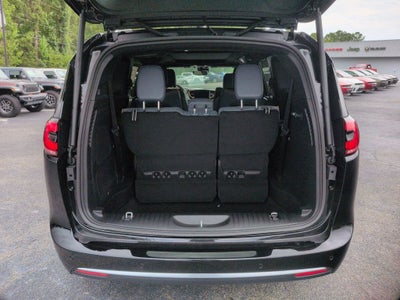 2027 Chrysler Pacifica Pinnacle