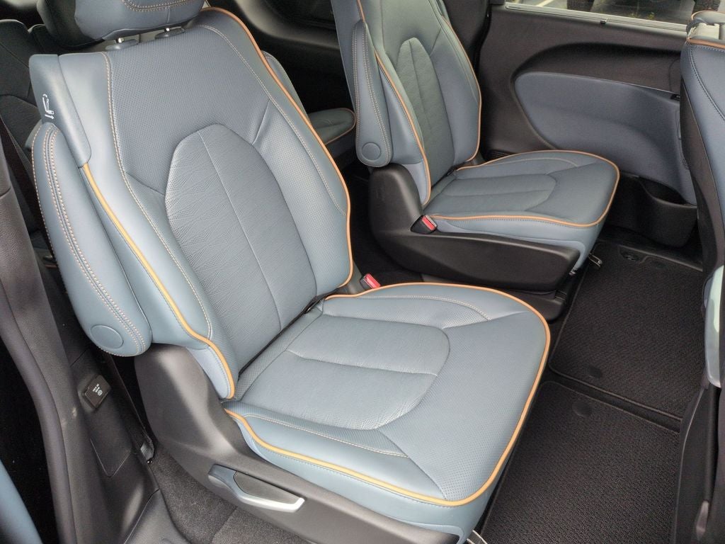 2027 Chrysler Pacifica Pinnacle