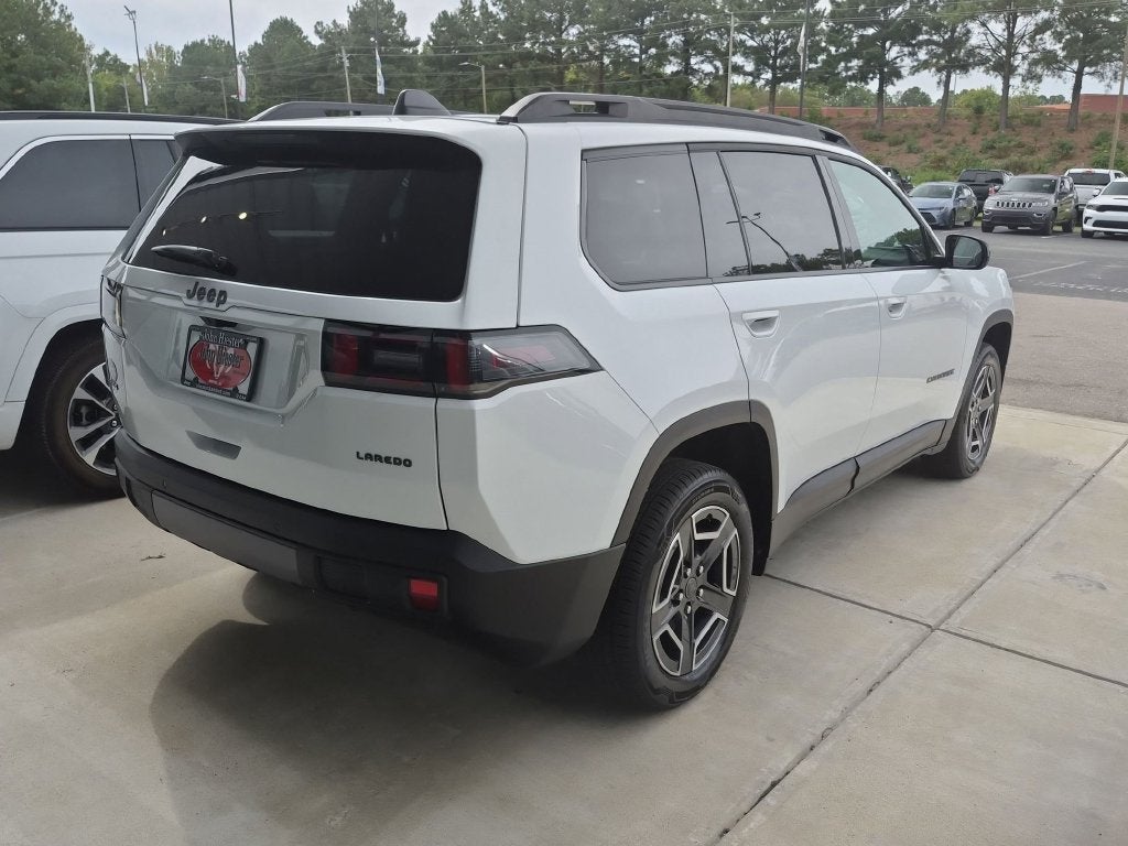 2026 Jeep Cherokee Laredo