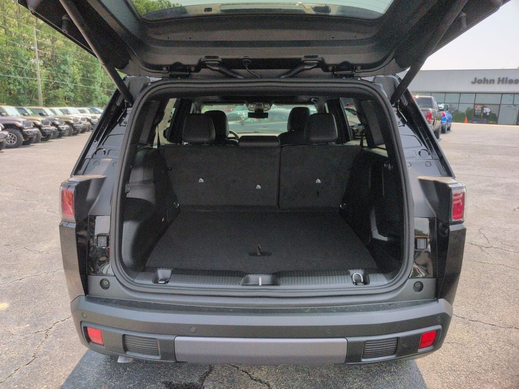2026 Jeep Cherokee Overland