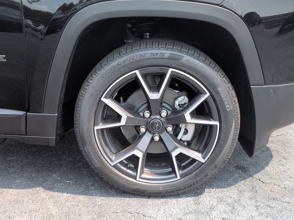 2026 Jeep Cherokee Overland